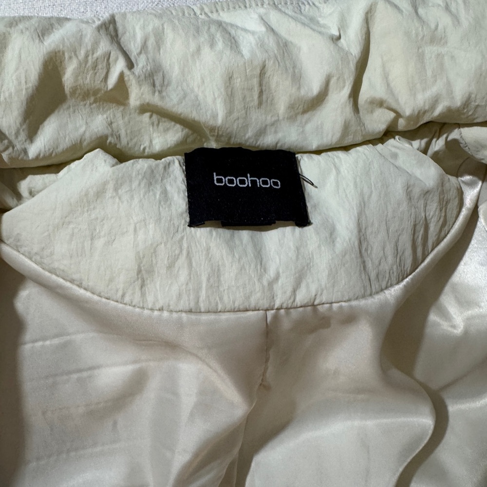 Boohoo Women's Cream Puffer Jacket - Picture 7 of 13